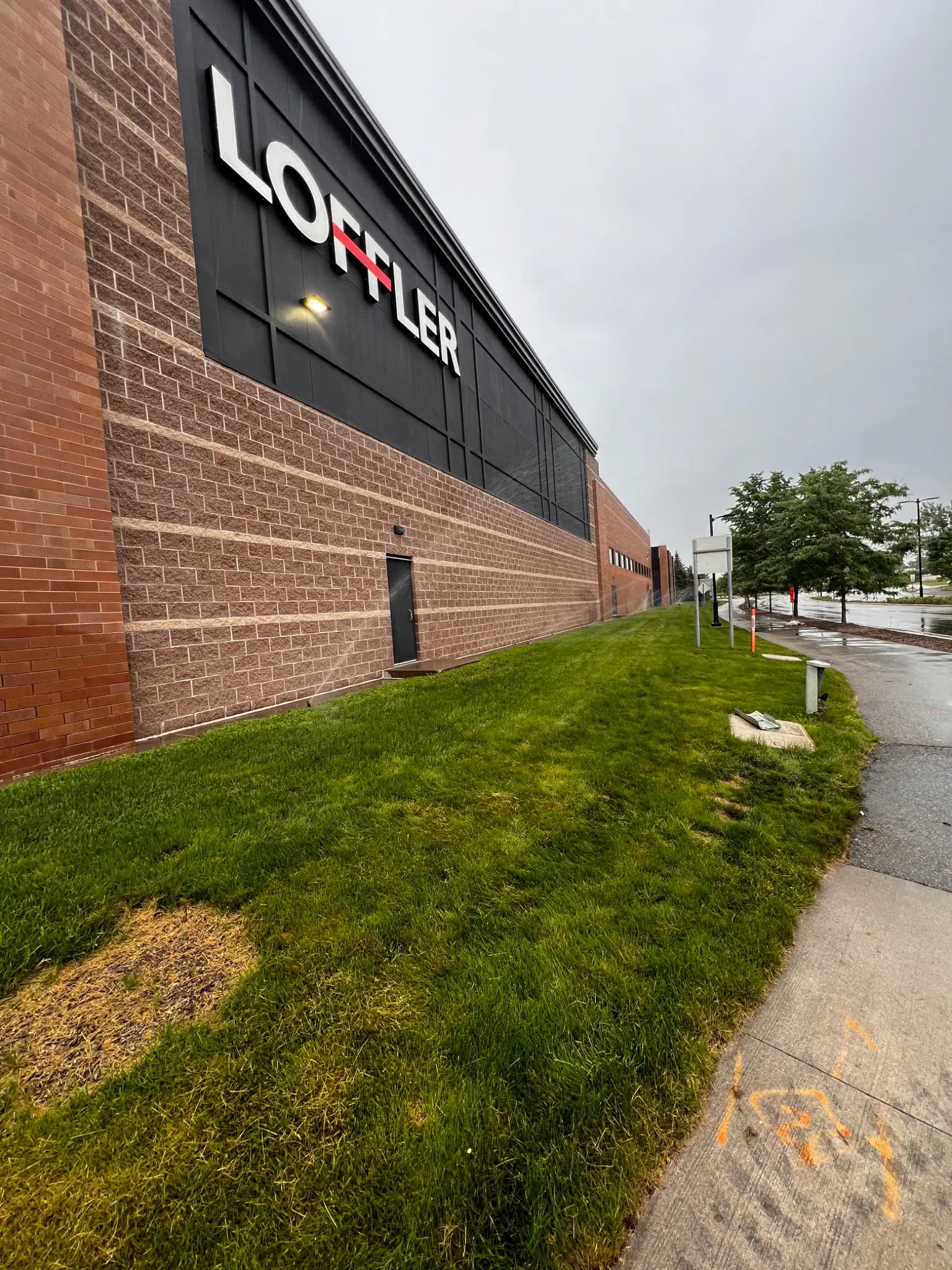 Office building landscaping and grounds installation